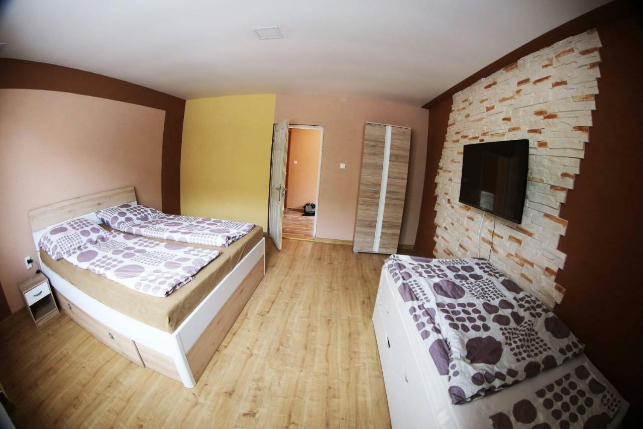 Apartmany Dimitra Štúrovo エクステリア 写真