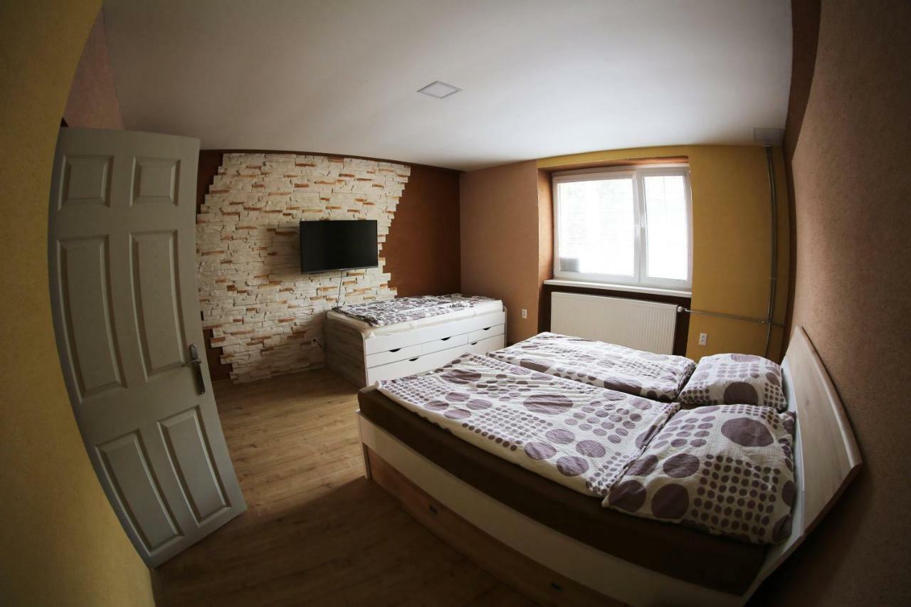 Apartmany Dimitra Štúrovo エクステリア 写真