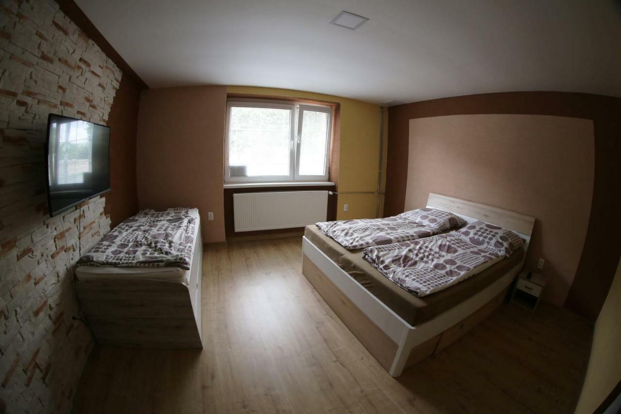 Apartmany Dimitra Štúrovo エクステリア 写真