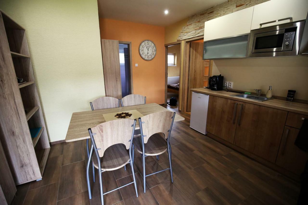 Apartmany Dimitra Štúrovo エクステリア 写真