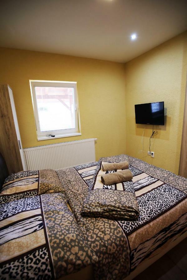 Apartmany Dimitra Štúrovo エクステリア 写真