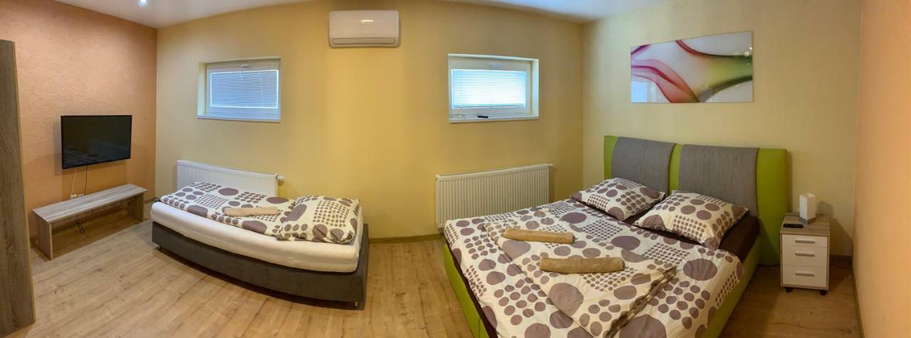 Apartmany Dimitra Štúrovo エクステリア 写真