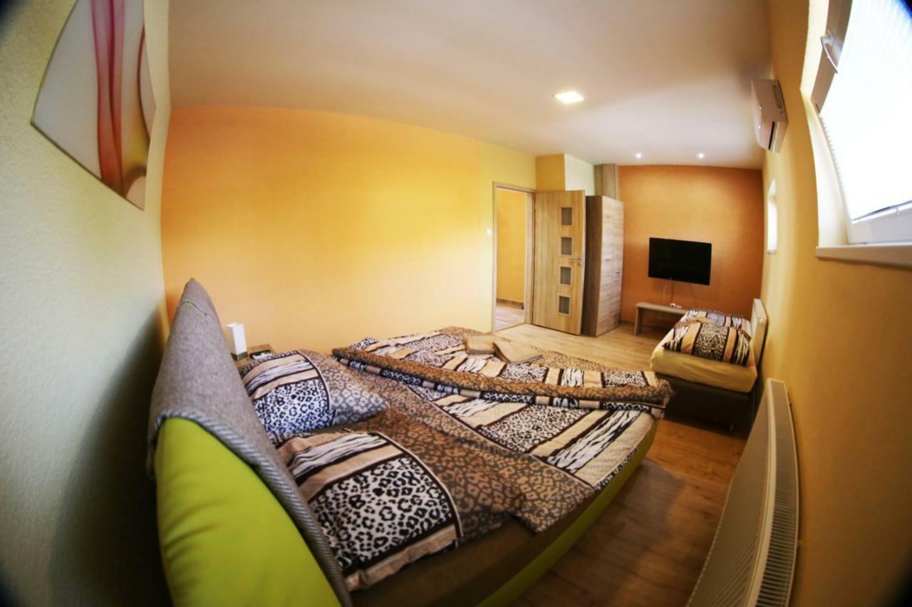 Apartmany Dimitra Štúrovo エクステリア 写真